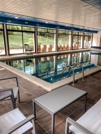 Imagen de la piscina del Hotel Brit du Laca - Capvern. Foto 20