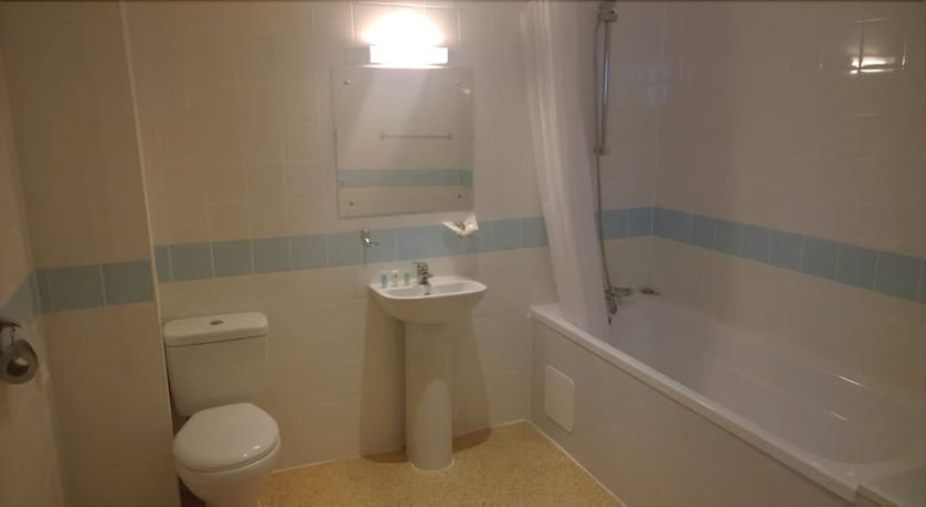 Imagen de la habitación del Hotel Britannia Aberdeen. Foto 9