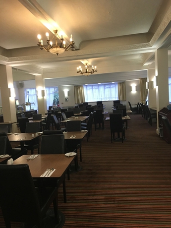Imagen del bar/restaurante del Hotel Britannia Bournemouth. Foto 2