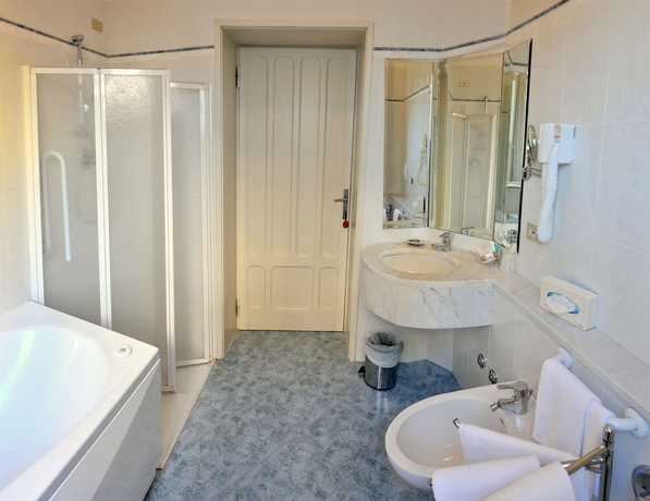 Imagen de la habitación del Hotel Britannia, Cesenatico. Foto 3