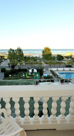 Imagen de la habitación del Hotel Britannia, Cesenatico. Foto 4