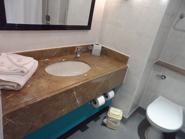 Imagen de la habitación del Hotel Britannia Edinburgh. Foto 7