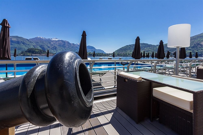 Imagen de los exteriores del Hotel Britannia Excelsior. Foto 9