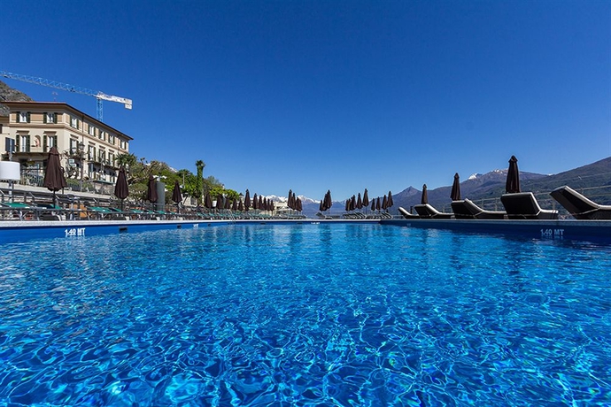 Imagen de la piscina del Hotel Britannia Excelsior. Foto 16