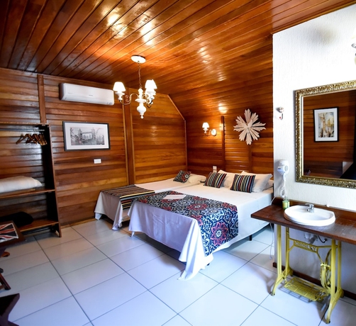 Imagen de la habitación del Hotel Britannia, Penedo. Foto 2