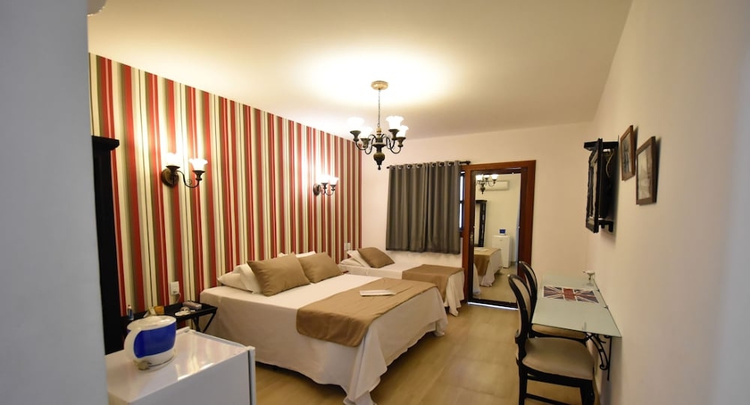 Imagen de la habitación del Hotel Britannia, Penedo. Foto 4