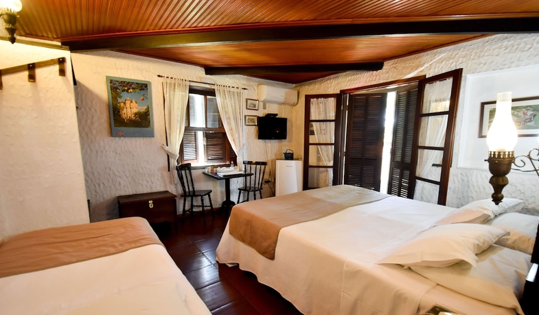 Imagen de la habitación del Hotel Britannia, Penedo. Foto 5