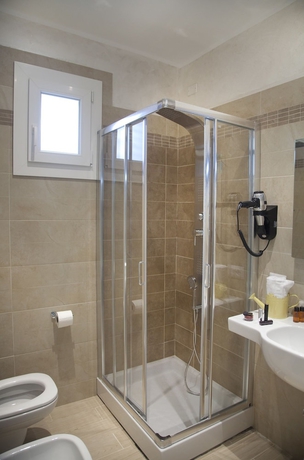 Imagen de la habitación del Hotel Britannia, Rimini. Foto 17