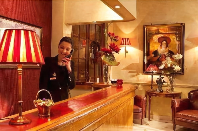 Imagen de los interiores del Hotel Britannique, Louvre. Foto 15