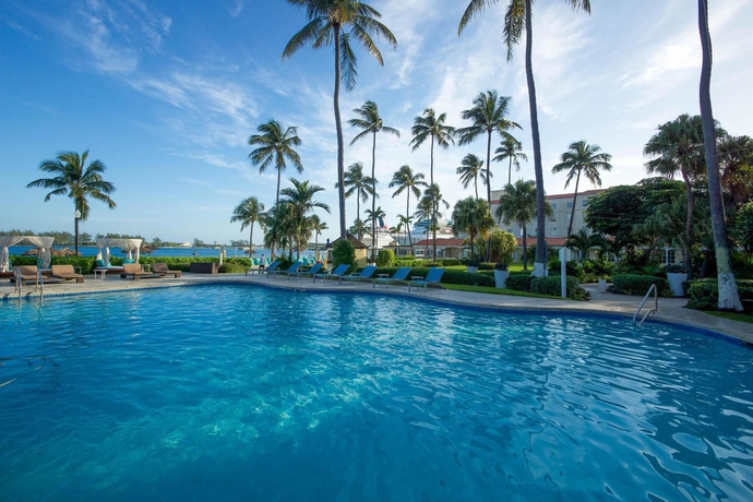 Imagen de la piscina del Hotel British Colonial - Nassau. Foto 13
