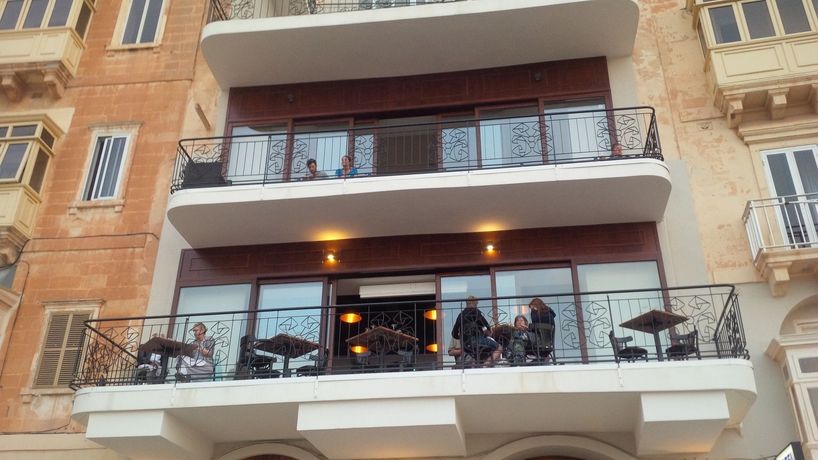 Imagen del bar/restaurante del Hotel British. Foto 8