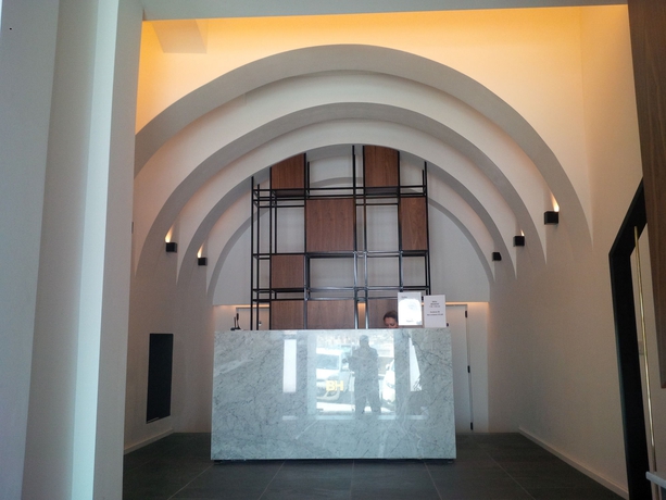 Imagen de los interiores del Hotel British. Foto 14