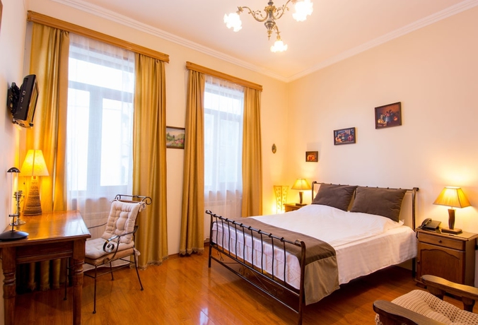 Imagen de la habitación del Hotel British House. Foto 2