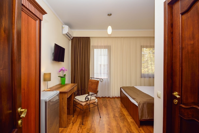 Imagen de la habitación del Hotel British House. Foto 3