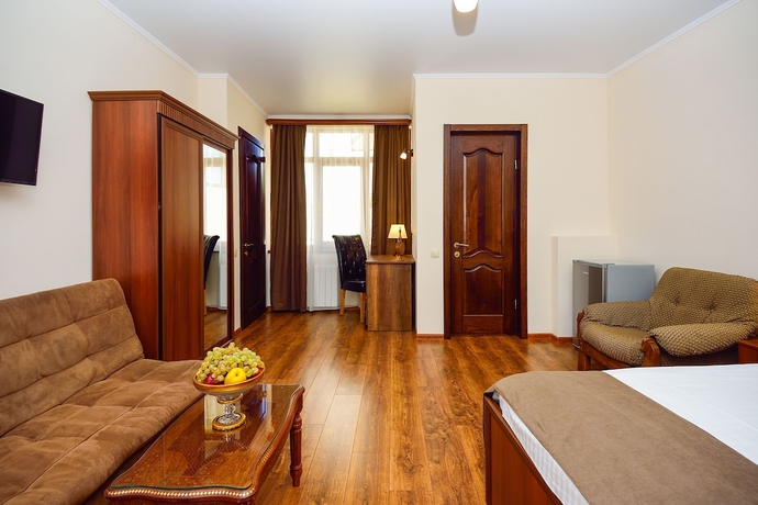 Imagen de la habitación del Hotel British House. Foto 13