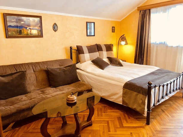 Imagen de la habitación del Hotel British House. Foto 16