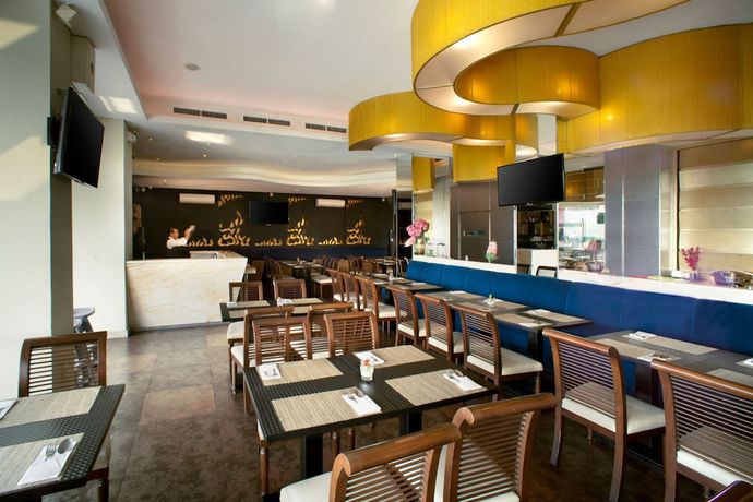Imagen del bar/restaurante del Hotel Brits Puri Indah. Foto 2