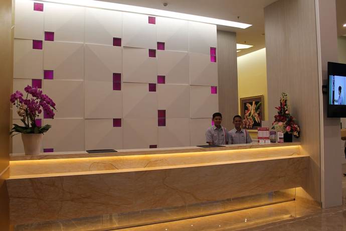 Imagen de los interiores del Hotel Brits Puri Indah. Foto 17