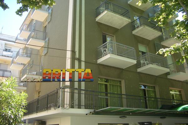 Imagen de los exteriores del Hotel Britta, Viserba. Foto 2