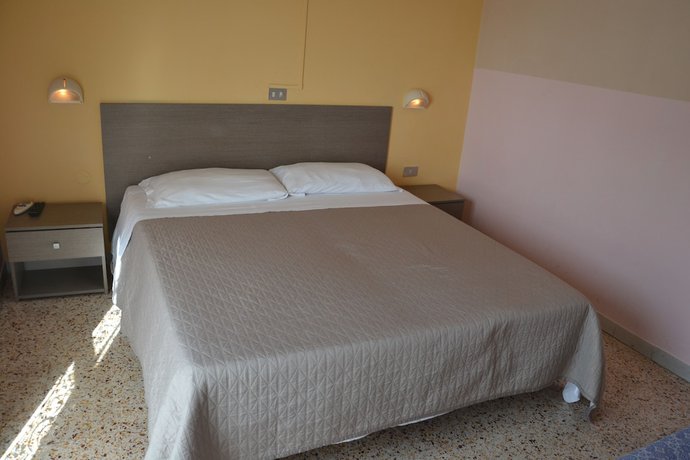 Imagen general del Hotel Britta, Viserba. Foto 1