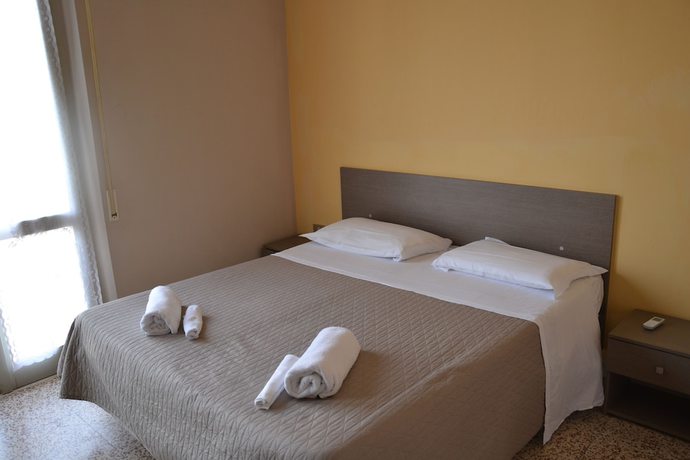 Imagen de la habitación del Hotel Britta, Viserba. Foto 8