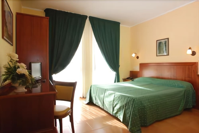 Imagen de la habitación del Hotel Brixellum. Foto 14