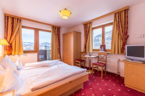 Imagen de la habitación del Hotel Brixentalerhof. Foto 3