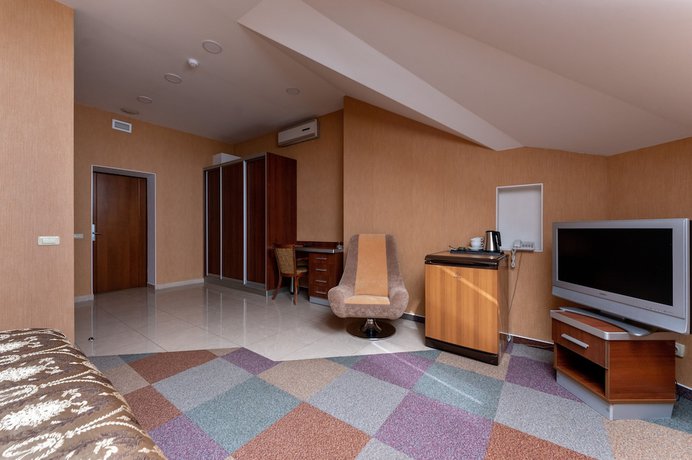 Imagen de la habitación del Hotel Briz, Oremburgo. Foto 3