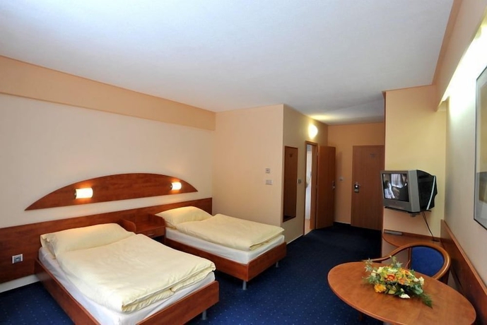 Imagen de la habitación del Hotel Brizky. Foto 11