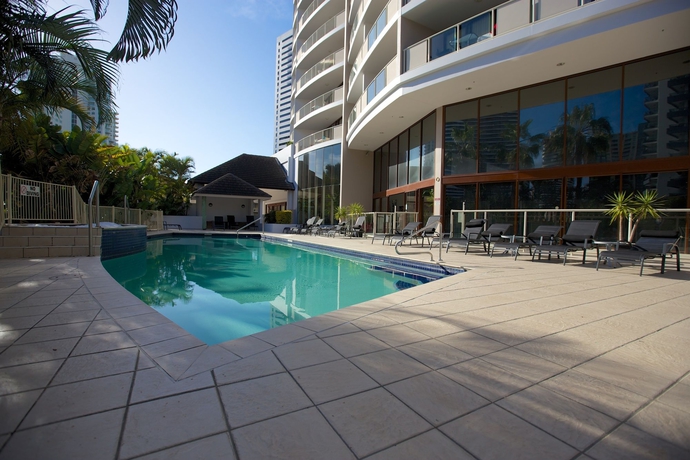 Imagen de la piscina del Hotel Broadbeach Savannah Resort. Foto 12