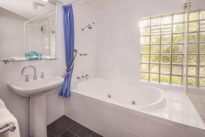 Imagen de la habitación del Hotel Broadwater Resort. Foto 14