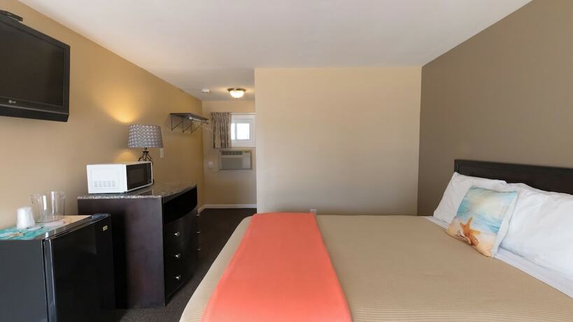 Imagen de la habitación del Hotel Broadway Court Motel. Foto 12