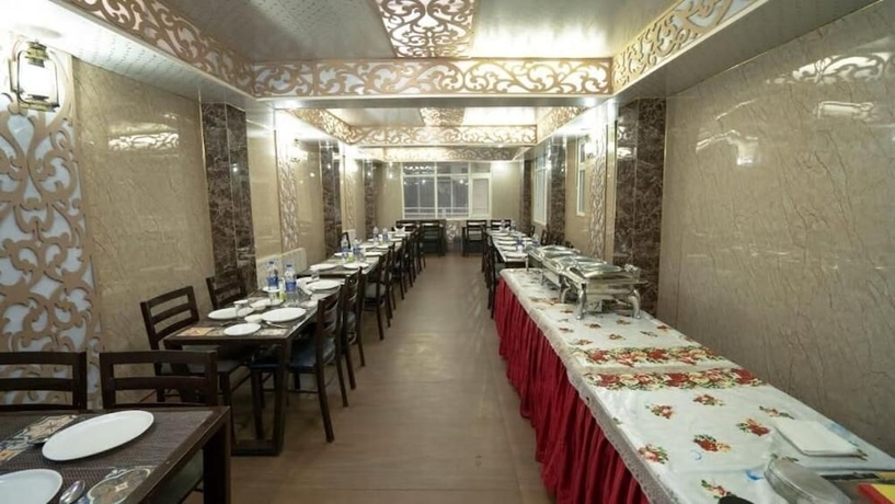 Imagen del bar/restaurante del Hotel Broadway Grand The HMs and Resorts. Foto 3