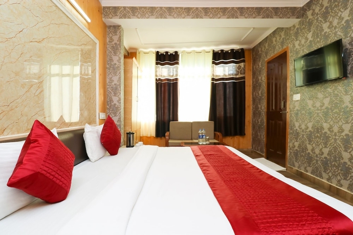 Imagen de los interiores del Hotel Broadway Grand The HMs and Resorts. Foto 19
