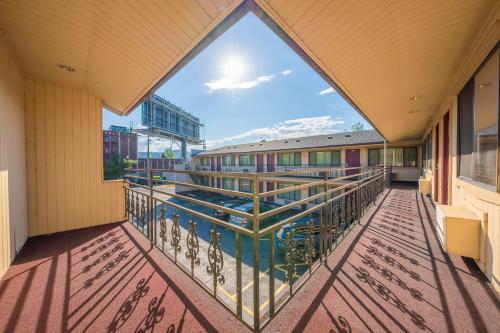 Imagen general del Hotel Broadway Inn By Oyo Portland Downtown. Foto 7