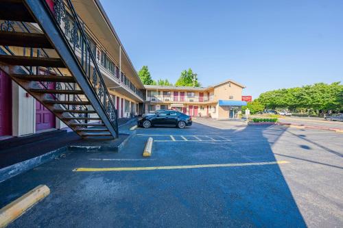 Imagen general del Hotel Broadway Inn By Oyo Portland Downtown. Foto 13
