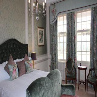 Imagen de la habitación del Hotel Brockencote Hall. Foto 17