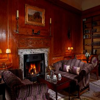 Imagen de los interiores del Hotel Brockencote Hall. Foto 19