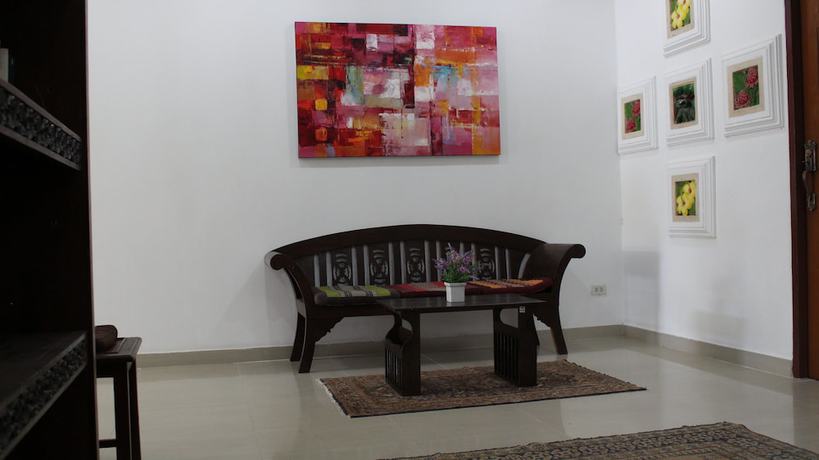 Imagen de los interiores del Hotel Brodie Rawai Resort. Foto 18