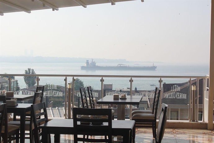 Imagen general del Hotel Broken Column. Foto 12