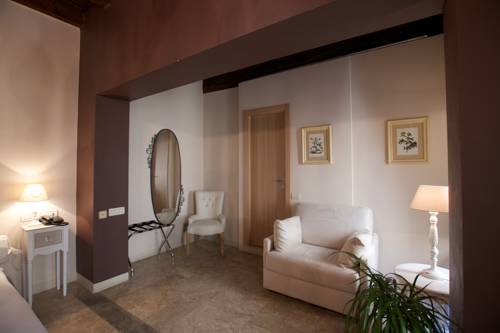 Imagen de la habitación del Hotel Broletto. Foto 15