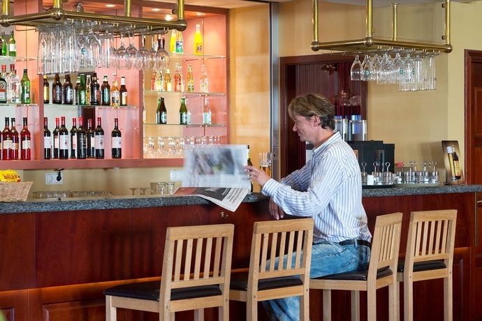 Imagen del bar/restaurante del Hotel Brommavik. Foto 4