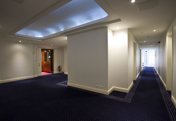 Imagen de los interiores del Hotel Brommavik. Foto 11