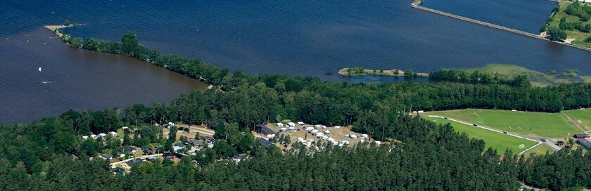 Imagen general del Hotel Brom&ouml;lla Camping and Vandrarhem - Hostel. Foto 9