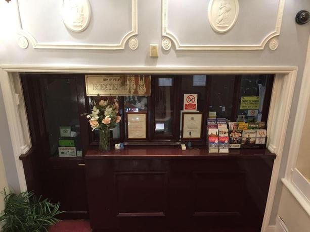 Imagen de los interiores del Hotel Brompton. Foto 16
