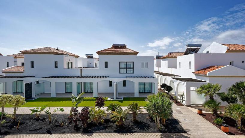 Imagen general del Hotel Broncemar Beach Suites. Foto 2