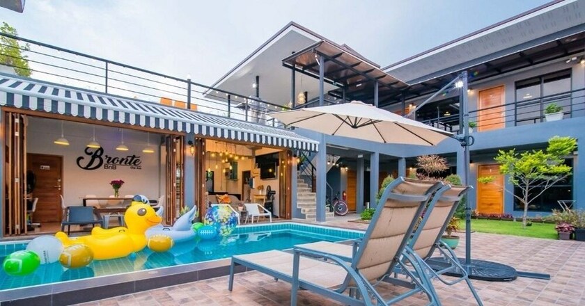 Imagen de la piscina del Hotel Bronte Bnb. Foto 34