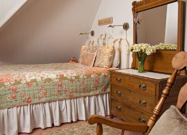 Imagen de la habitación del Hotel Brook Farm Inn. Foto 10