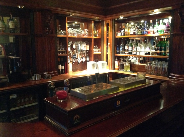 Imagen del bar/restaurante del Hotel Brook Hall. Foto 3