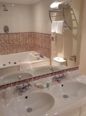 Imagen de la habitación del Hotel Brook Hall. Foto 8